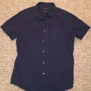 Banana Republic Short Sleeve Seersucker Buttondown